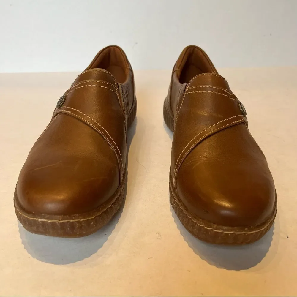 Collection by Clarks Women's slip on Brown Loafers Size 8 1/2
